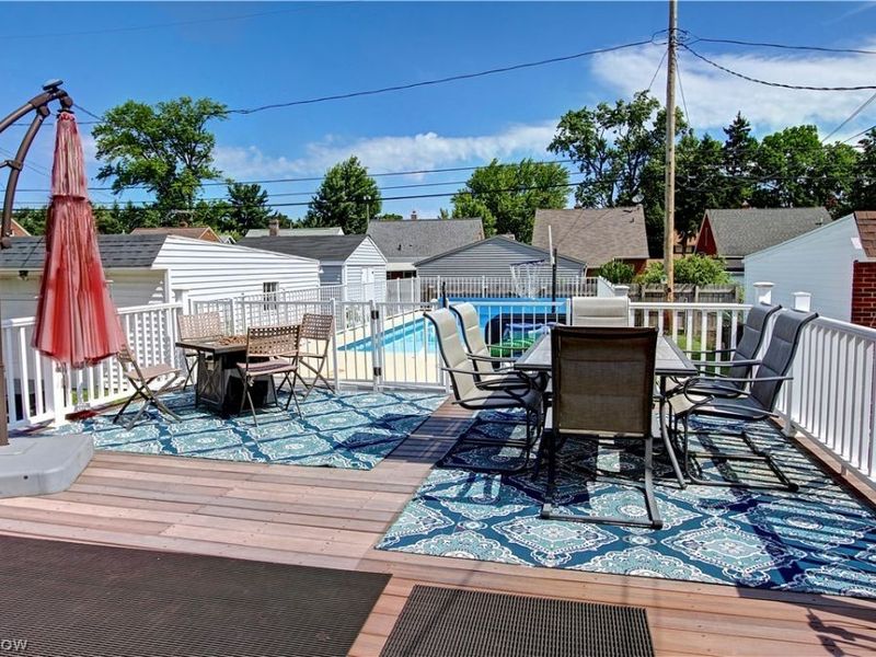 16204 W Park Road, Cleveland, OH 44111 Photo 33