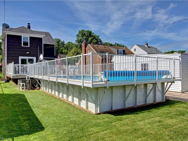 16204 W Park Road, Cleveland, OH 44111 Photo 34