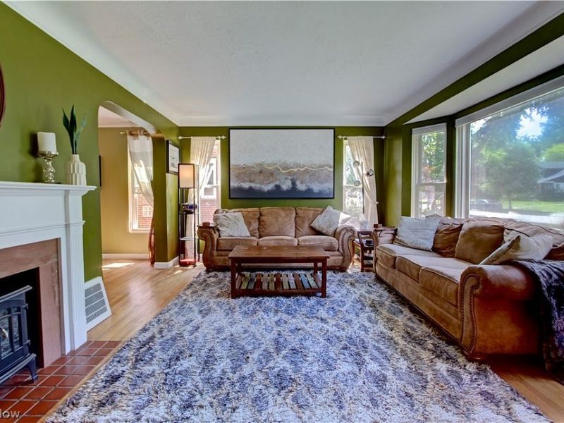 16204 W Park Road, Cleveland, OH 44111 Photo 6