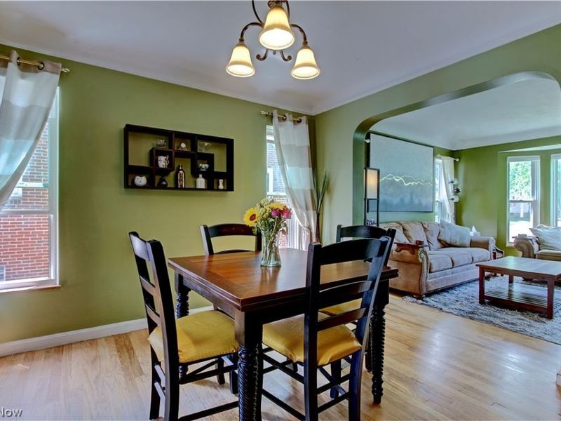 16204 W Park Road, Cleveland, OH 44111 Photo 7