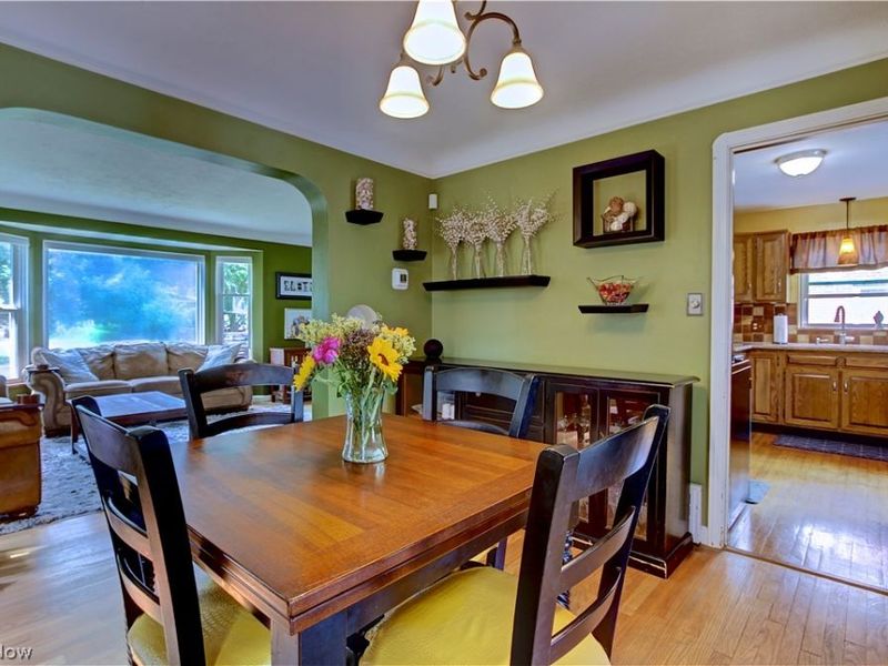 16204 W Park Road, Cleveland, OH 44111 Photo 8