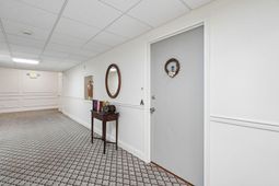 14 Lockwood Drive photo 4