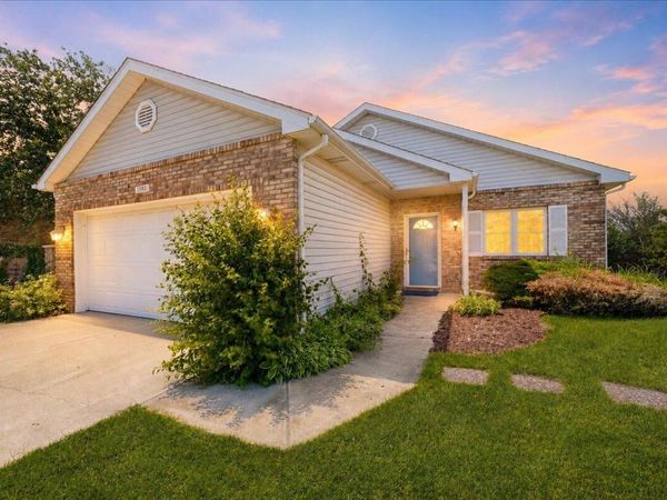 1582 Lilac Court, Hobart, IN 46342