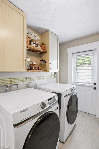 3880 Estey Ave , Naples, FL 34104 Photo