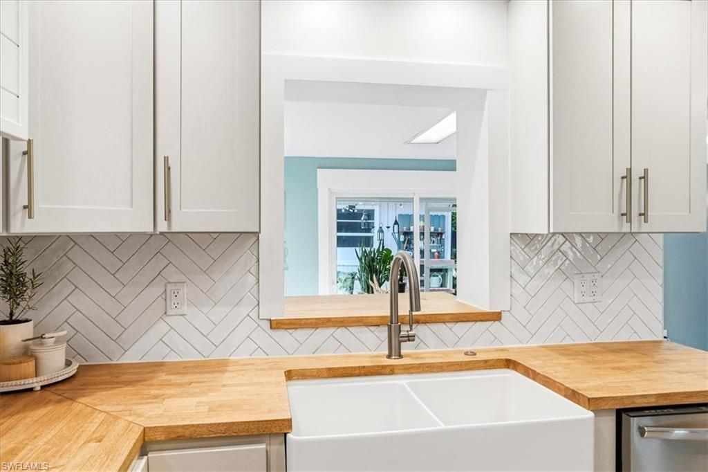 3880 Estey Ave , Naples, FL 34104 Photo