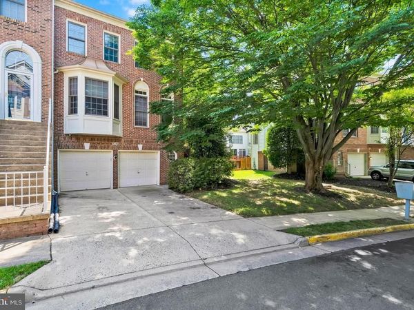 9548 LAGERSFIELD CIRCLE, VIENNA, VA 22181