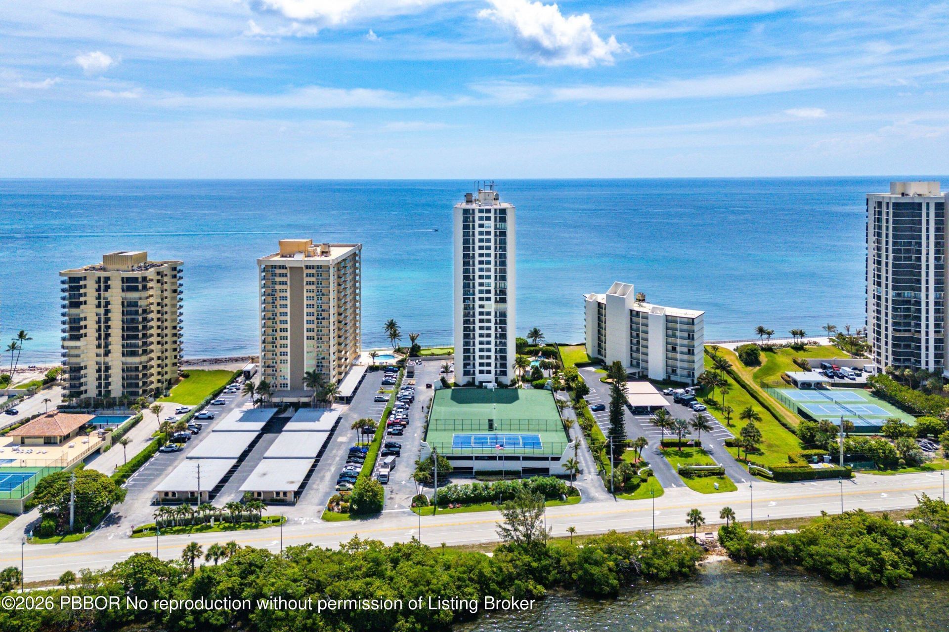 5420 N Ocean Avenue, Unit 905, Riviera Beach, FL 33404 Photo