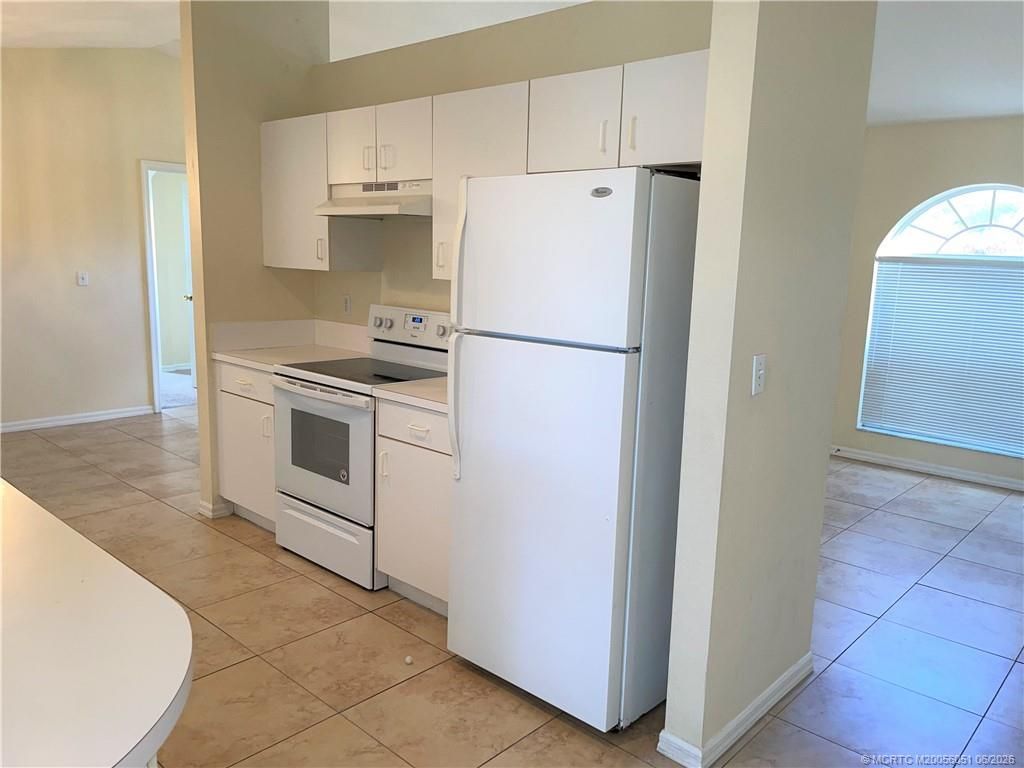 419 SW Meadow Terrace , Port Saint Lucie, FL 34984 Photo