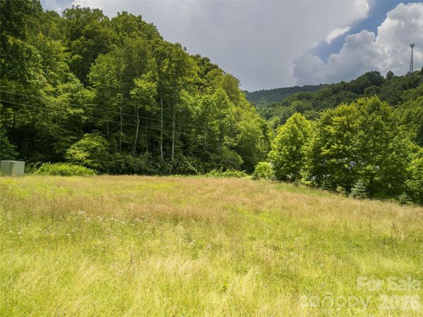 168 Smith Creek Road, Mars Hill, NC 28754