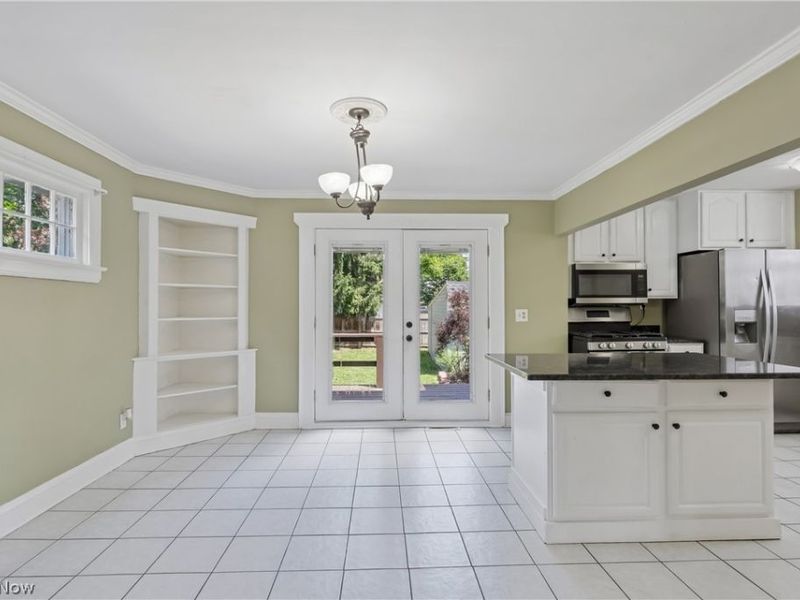 14606 Bartter Avenue, Cleveland, OH 44111 Photo 3