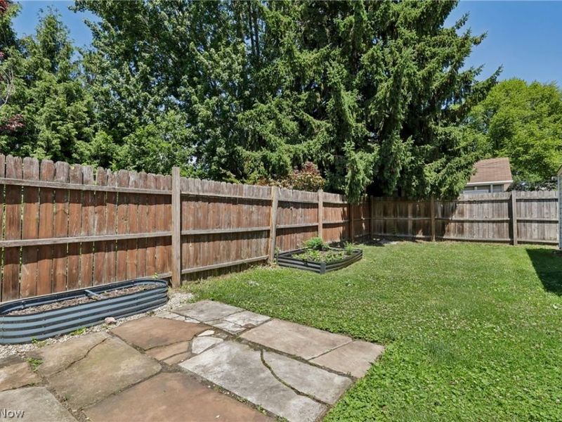14606 Bartter Avenue, Cleveland, OH 44111 Photo 37