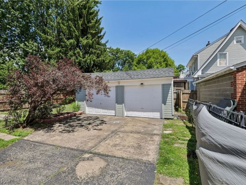 14606 Bartter Avenue, Cleveland, OH 44111 Photo 40