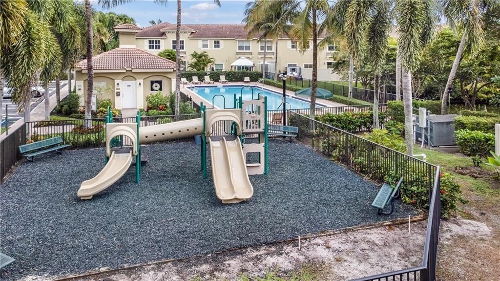 291 Lake Monterey Circle, Boynton Beach, FL 33426 Photo
