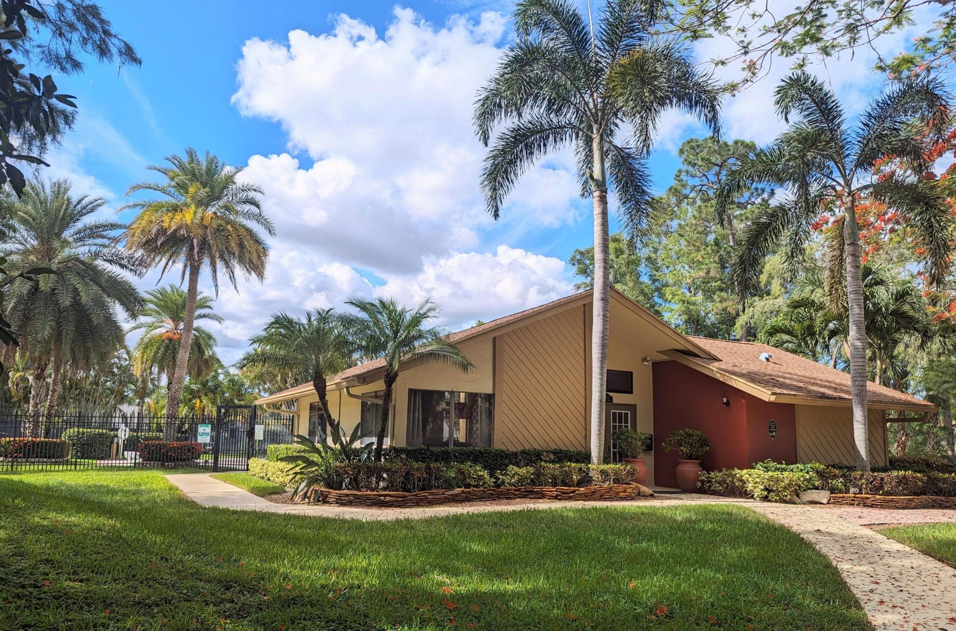 13033 Northshire Trail, Unit 19, Wellington, FL 33414 Photo