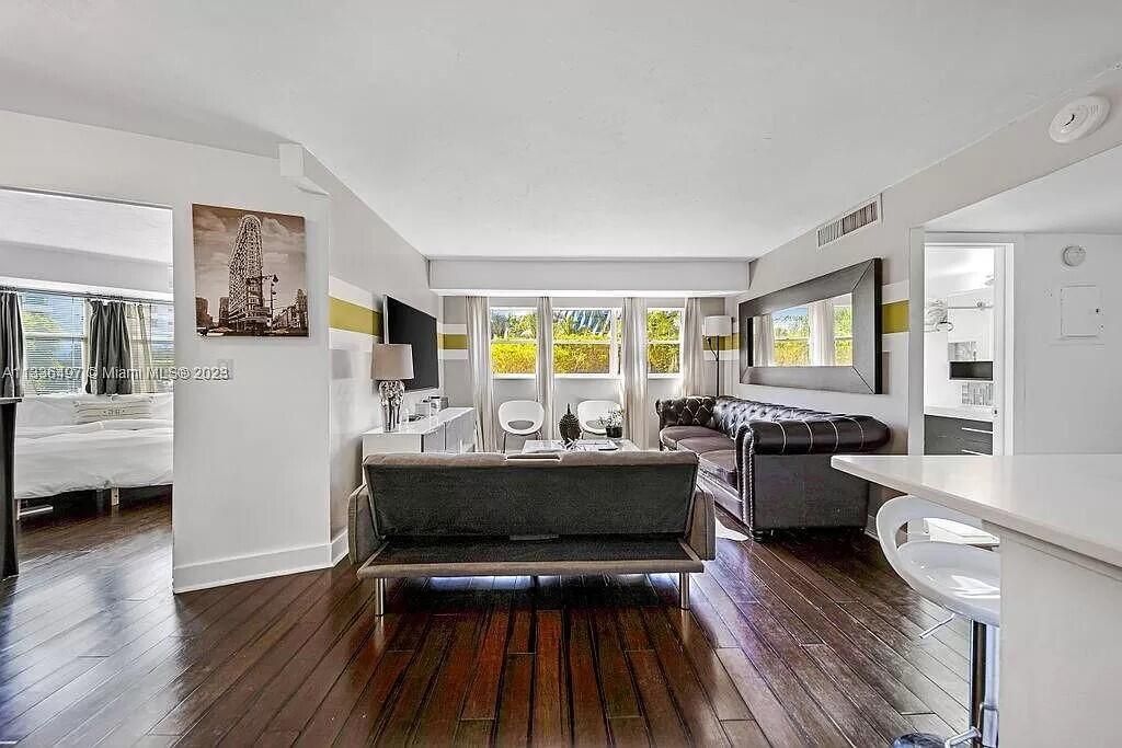 1881 Washington Avenue, Unit 2g, Miami Beach, FL 33139 Photo