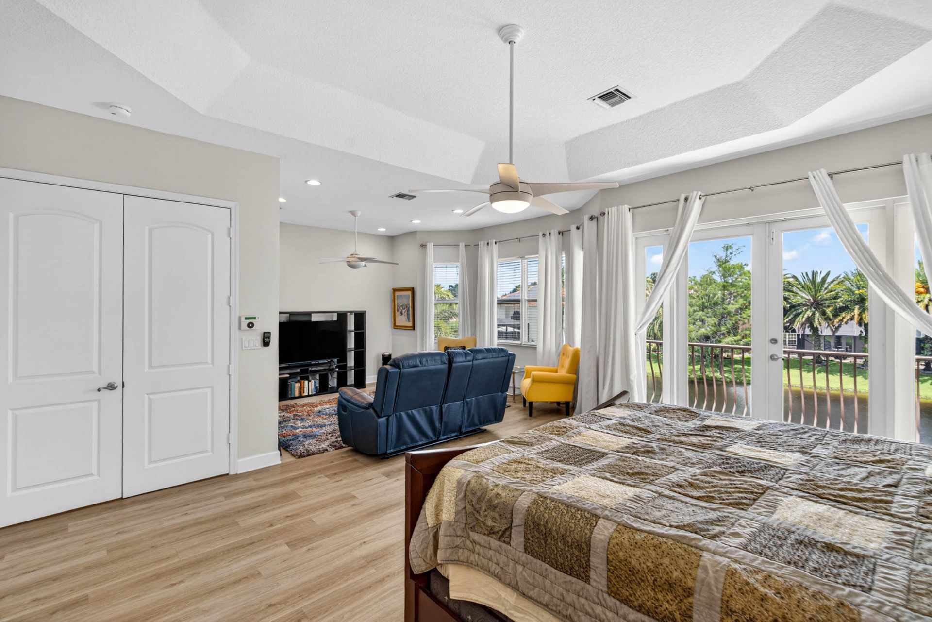 9898 Coronado Lake Drive, Boynton Beach, FL 33437 Photo