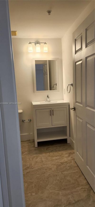 357 Almeria Ave , Unit 703, Coral Gables, FL 33134 Photo