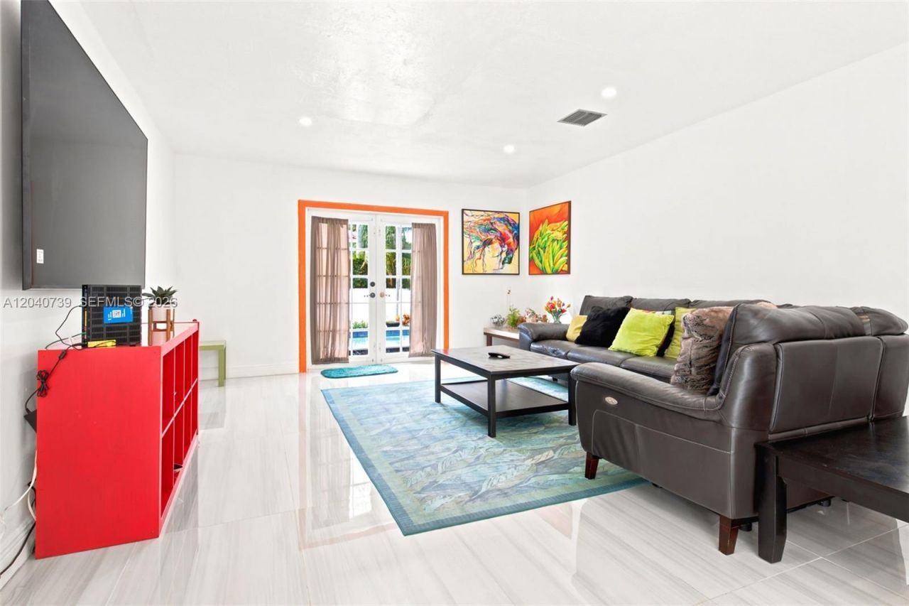1222 Hollywood Blvd , Unit ., Hollywood, FL 33019 Photo