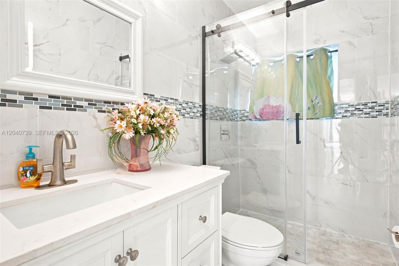 1222 Hollywood Blvd , Unit ., Hollywood, FL 33019 Photo