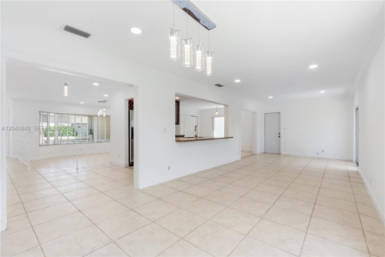 5160 SW 8th St , Margate, FL 33068 Photo
