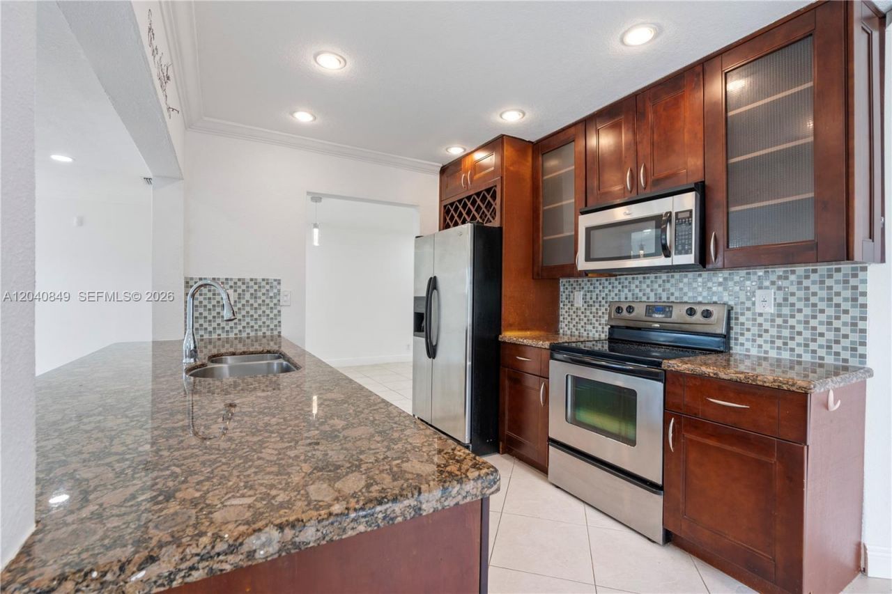 5160 SW 8th St , Margate, FL 33068 Photo