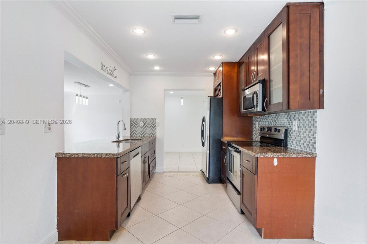 5160 SW 8th St , Margate, FL 33068 Photo