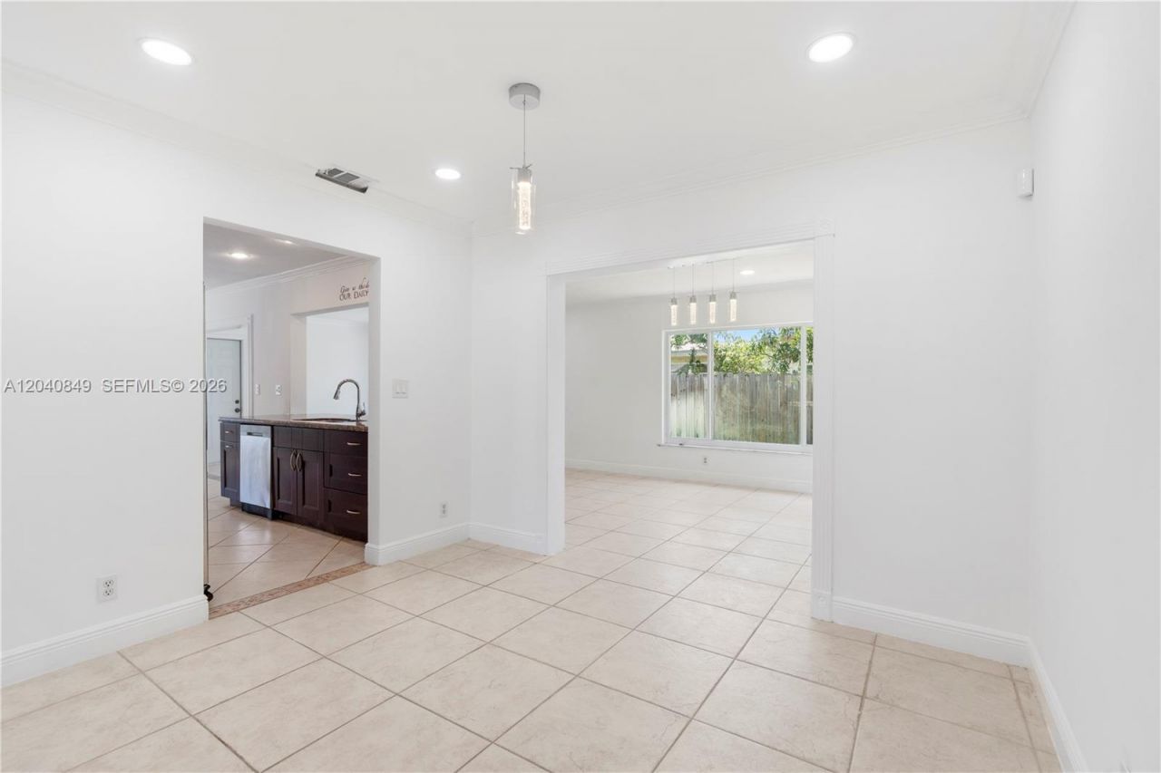 5160 SW 8th St , Margate, FL 33068 Photo