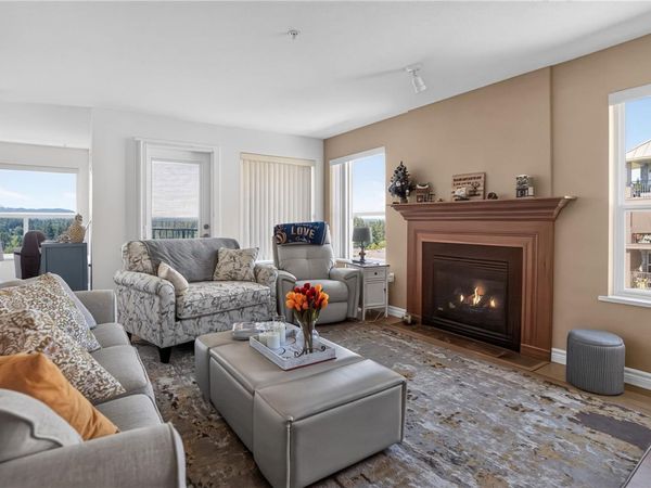 280 Dogwood St S, Unit #307, Campbell River, BC V9W 6Y7