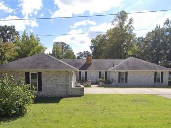 1510 Memorial Drive, Poplar Bluff, MO 63901