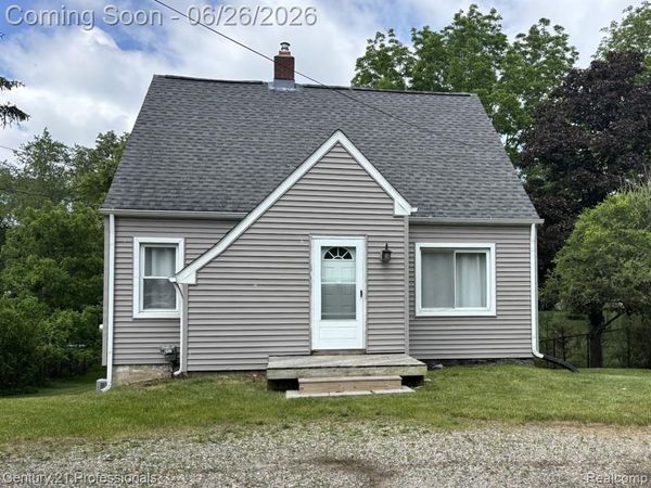 2875 Marlington Road, Waterford Twp, MI 48329