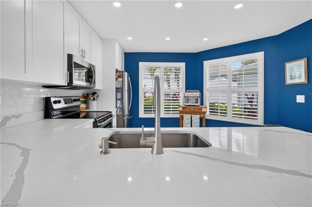 850 Meadowland Dr, Unit J, Naples, FL 34108 Photo