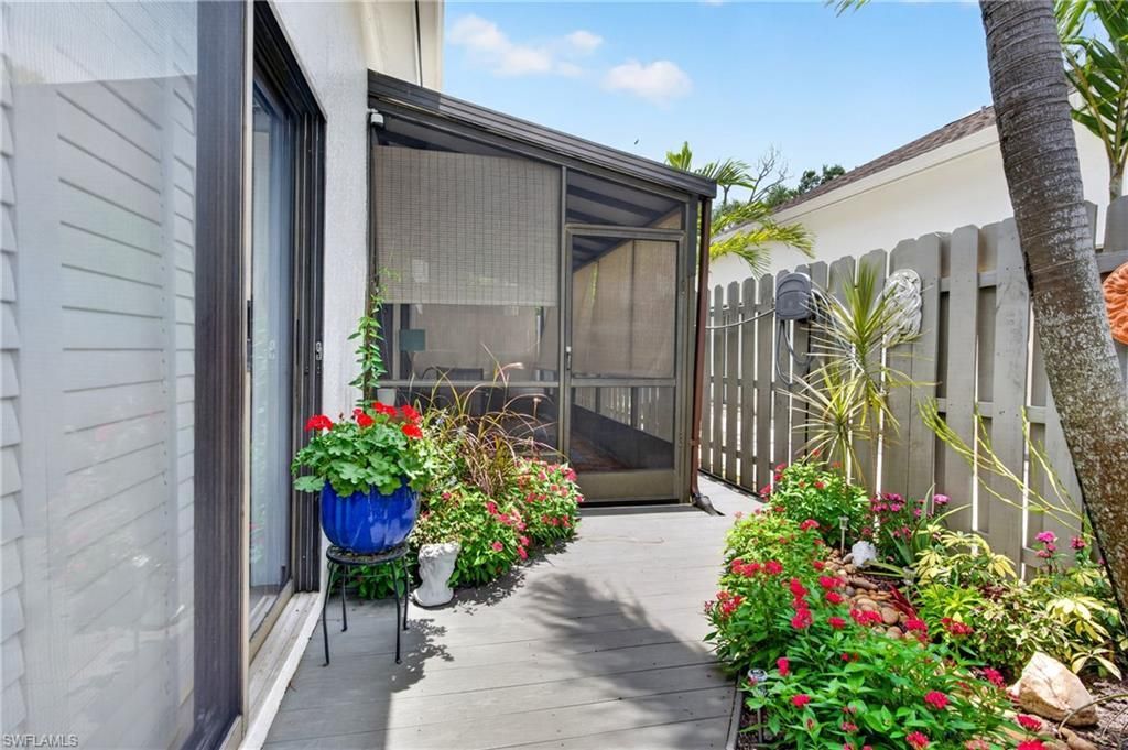 850 Meadowland Dr, Unit J, Naples, FL 34108 Photo