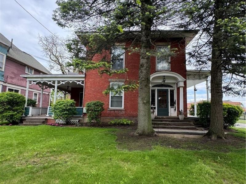 428 West Avenue, Elyria, OH 44035 Photo 2