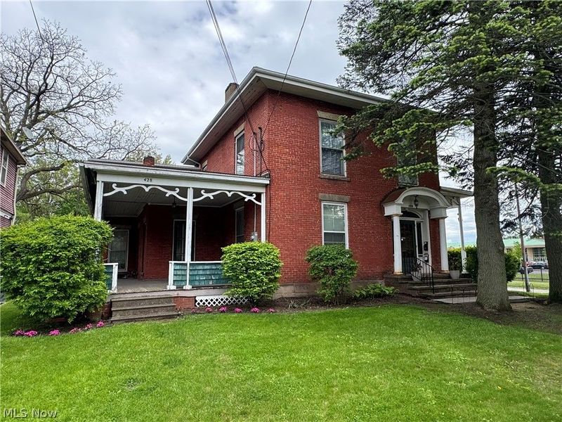 428 West Avenue, Elyria, OH 44035 Photo 3