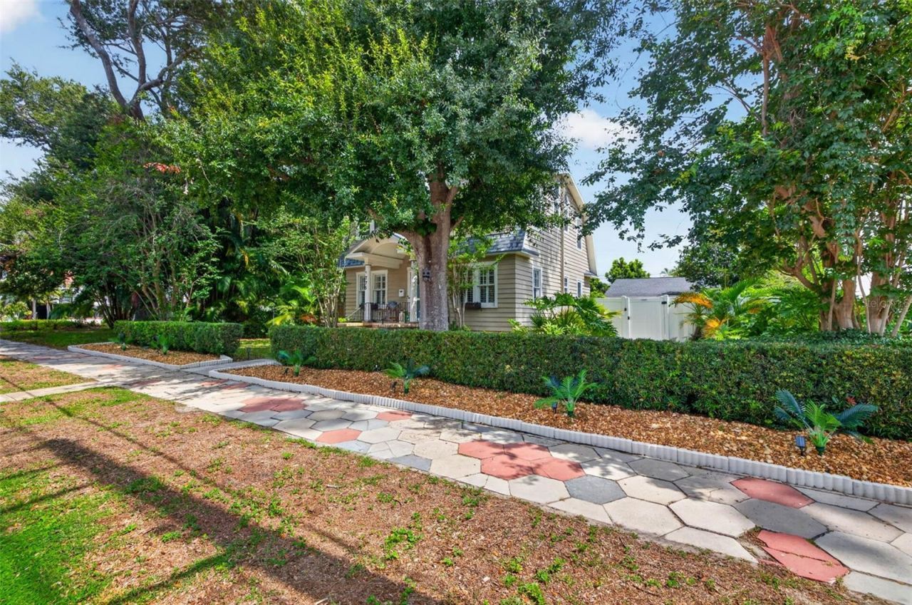 775 28th Avenue N, Saint Petersburg, FL 33704 Photo