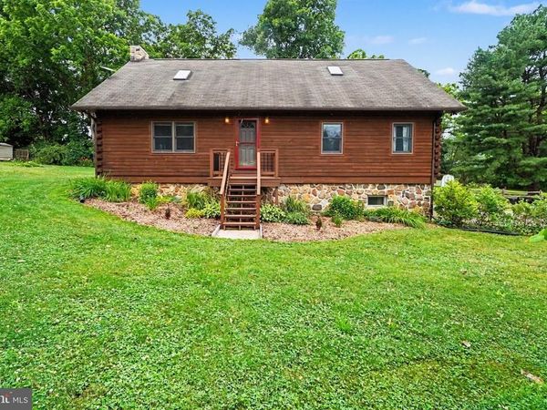 45 BAKER LANE, LANDISBURG, PA 17040