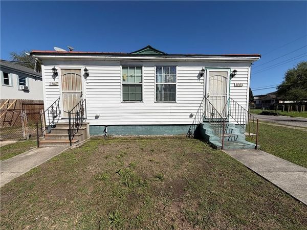 5905 LAFAYE Street , New Orleans, LA 70122