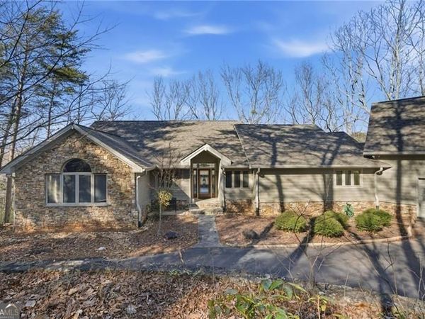 1343 McElroy Mountain Drive, Jasper, GA 30143