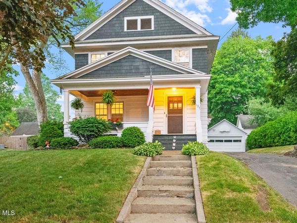 137 East Avenue, Saratoga Springs, NY 12866