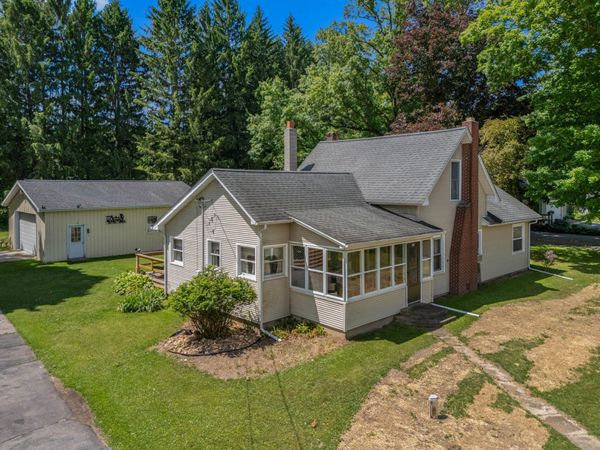 101 Hanover Court, Hanover, MI 49241