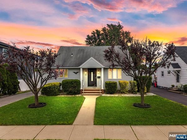 101 Maple Hill Road, CLIFTON, NJ 07013