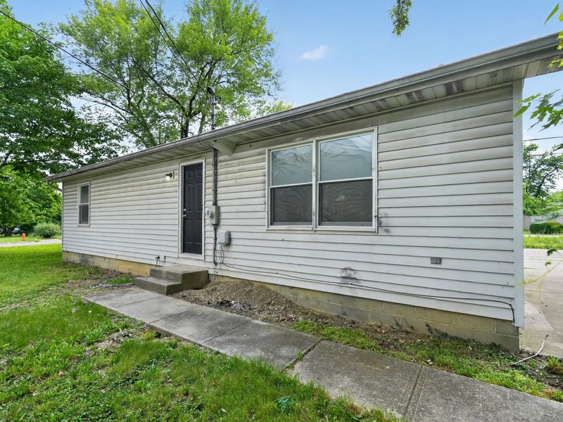 2106 Sagamore Road, Columbus, OH 43219 Photo 3