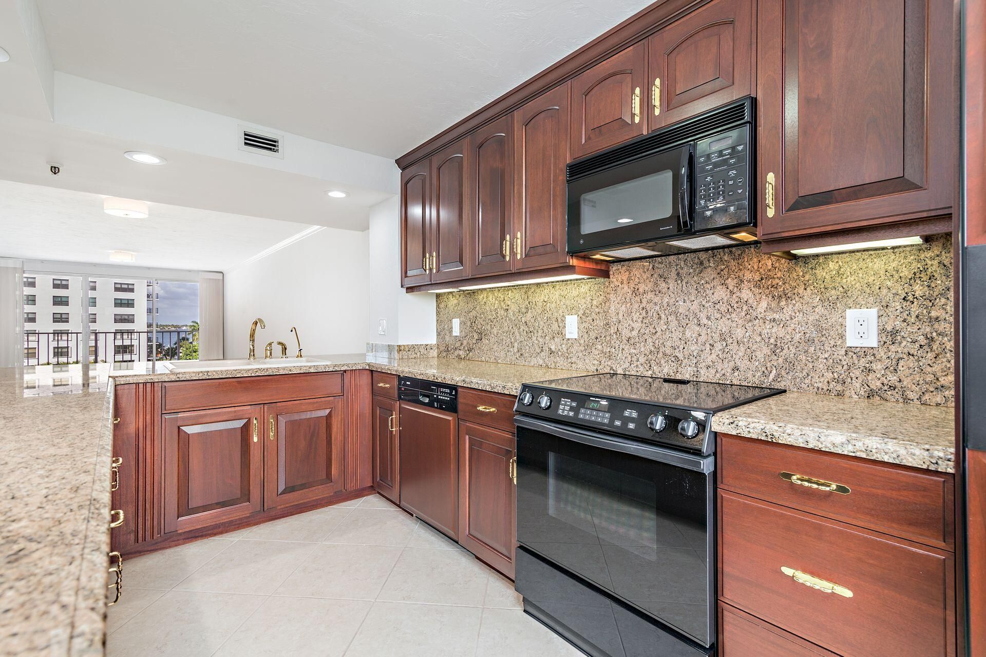 3901 S Flagler Drive, Unit 505, West Palm Beach, FL 33405 Photo