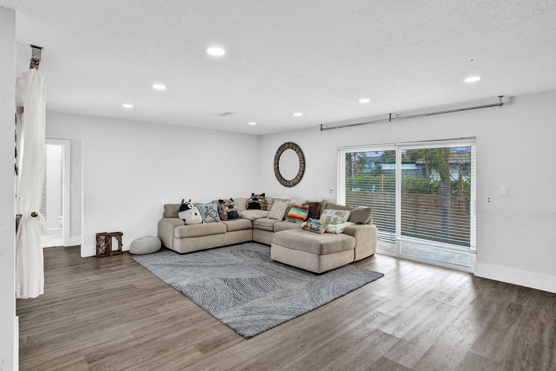 343 Layne Boulevard, Hallandale Beach, FL 33009 Photo