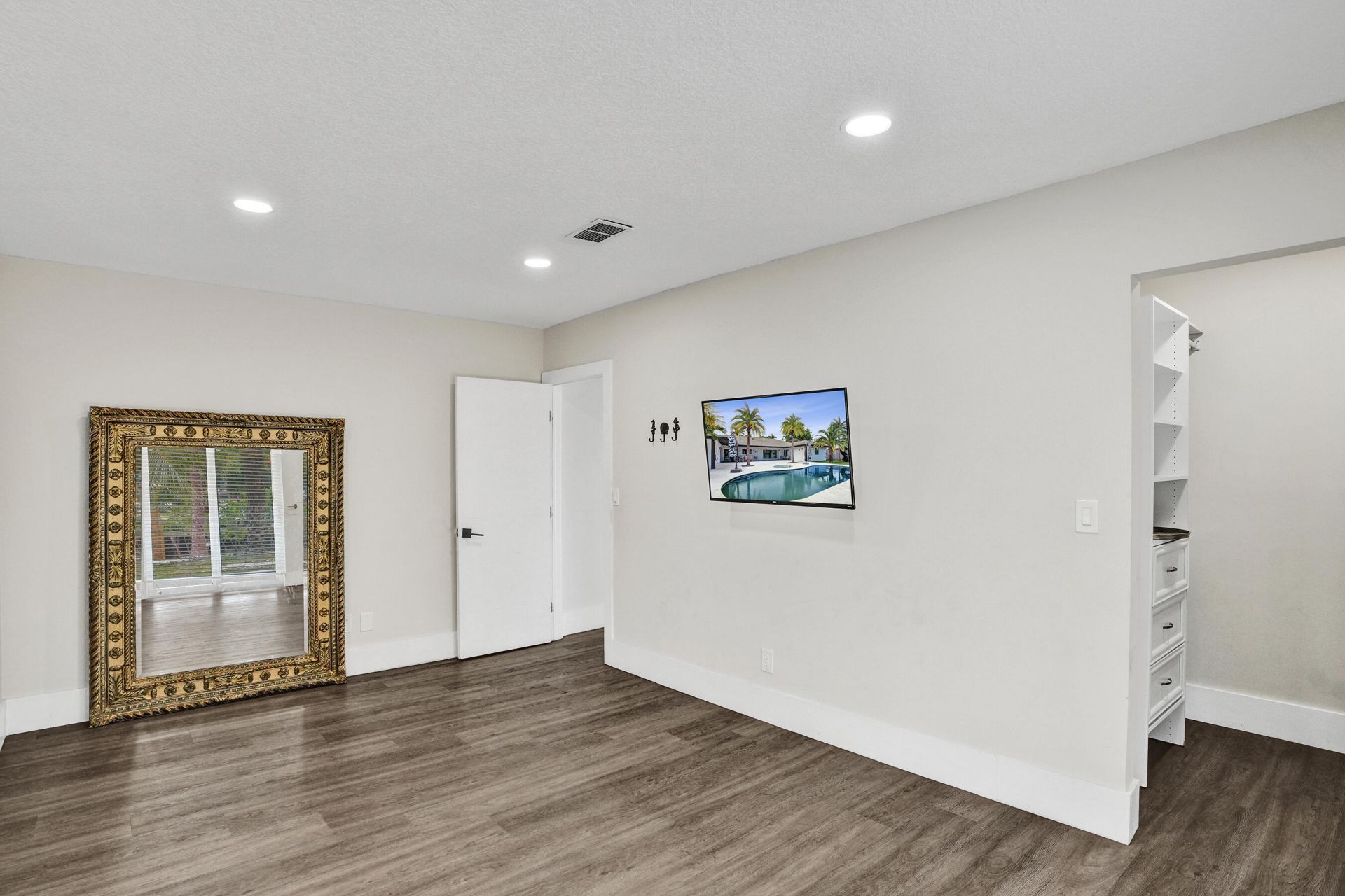 343 Layne Boulevard, Hallandale Beach, FL 33009 Photo