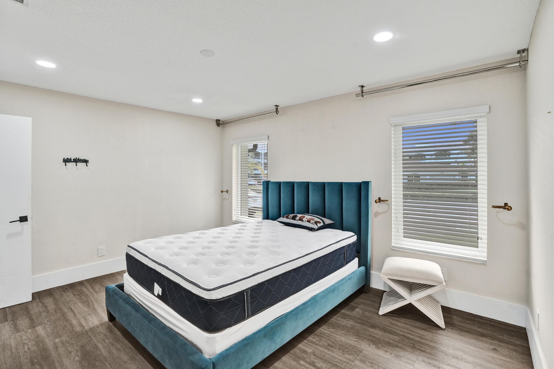 343 Layne Boulevard, Hallandale Beach, FL 33009 Photo