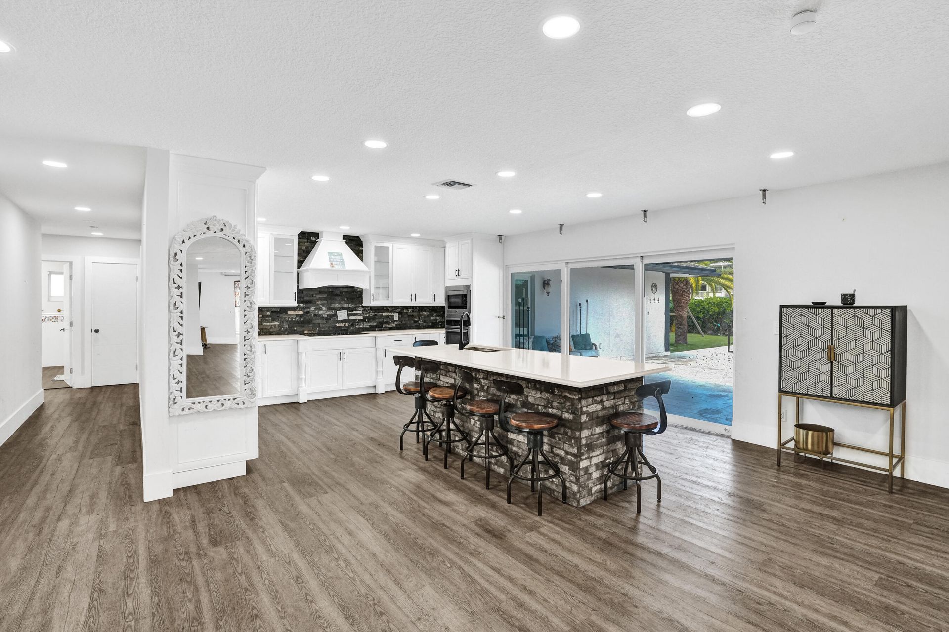 343 Layne Boulevard, Hallandale Beach, FL 33009 Photo