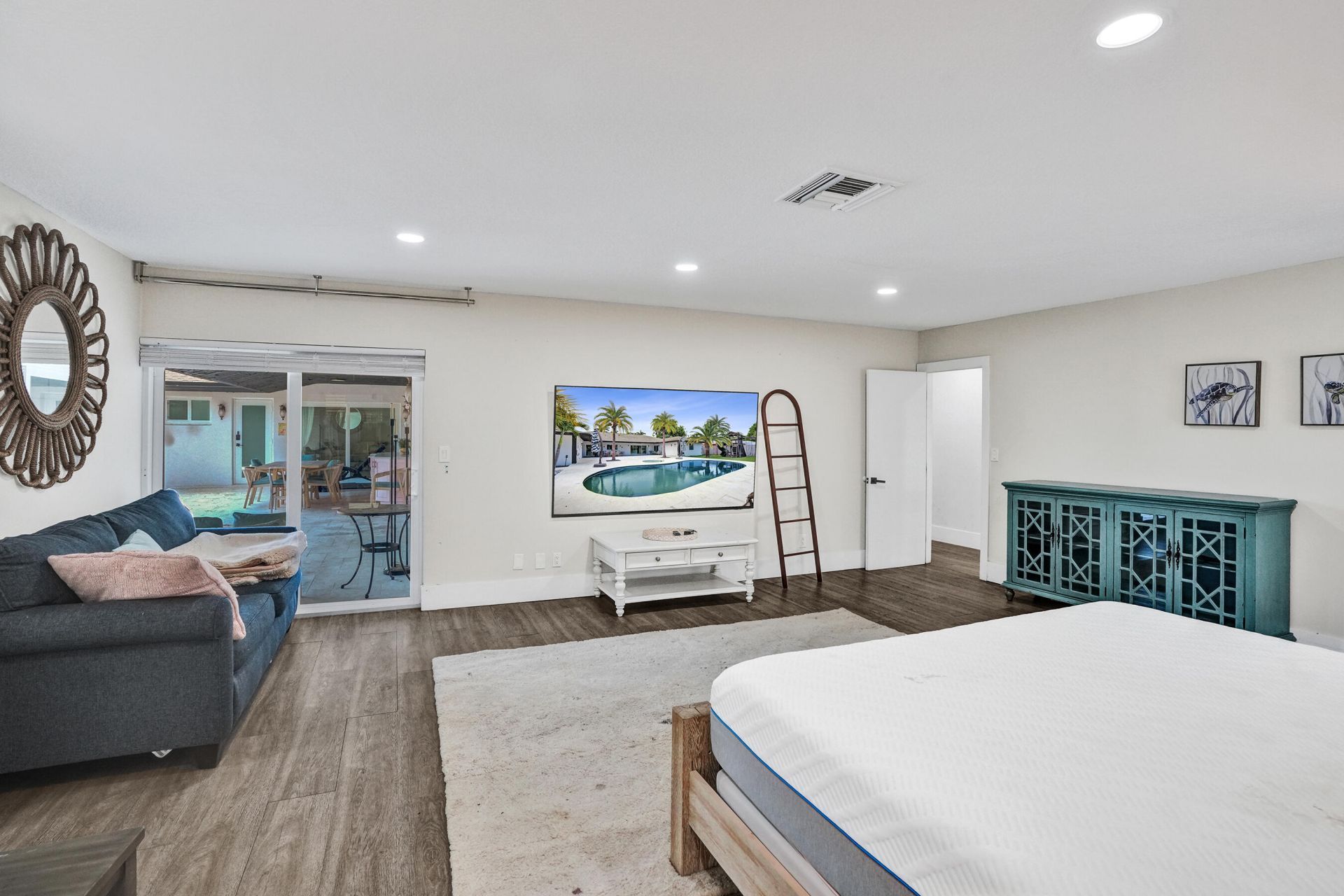 343 Layne Boulevard, Hallandale Beach, FL 33009 Photo