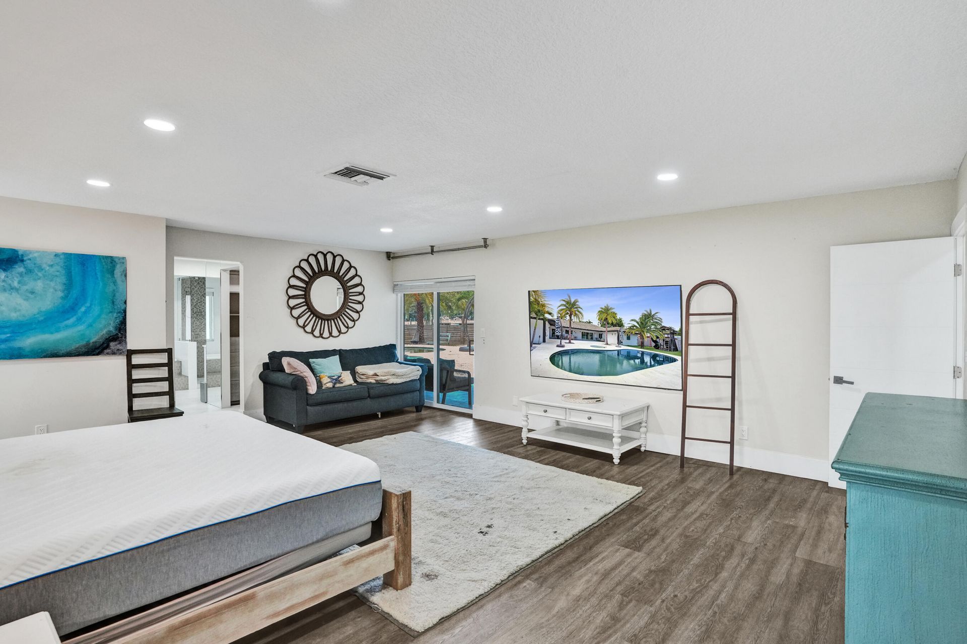 343 Layne Boulevard, Hallandale Beach, FL 33009 Photo