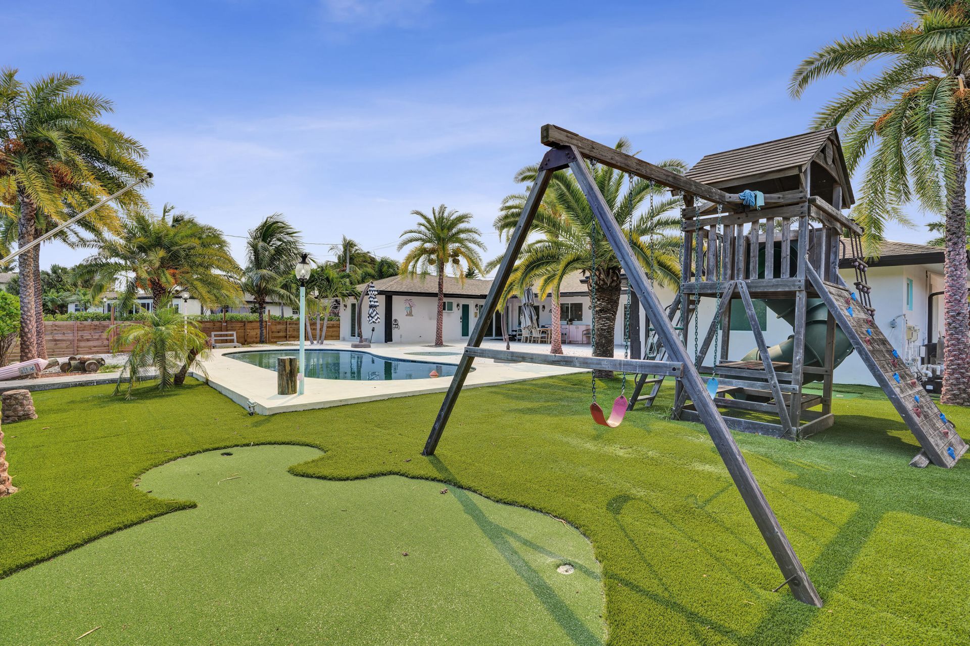 343 Layne Boulevard, Hallandale Beach, FL 33009 Photo